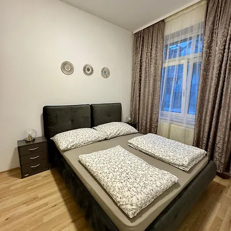 Leo Apartamento